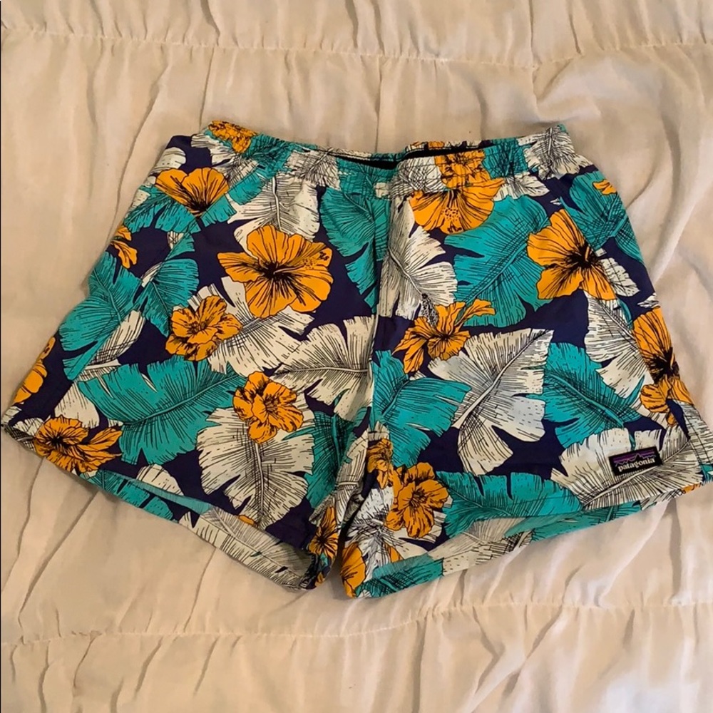 Patagonia baggies floral shorts